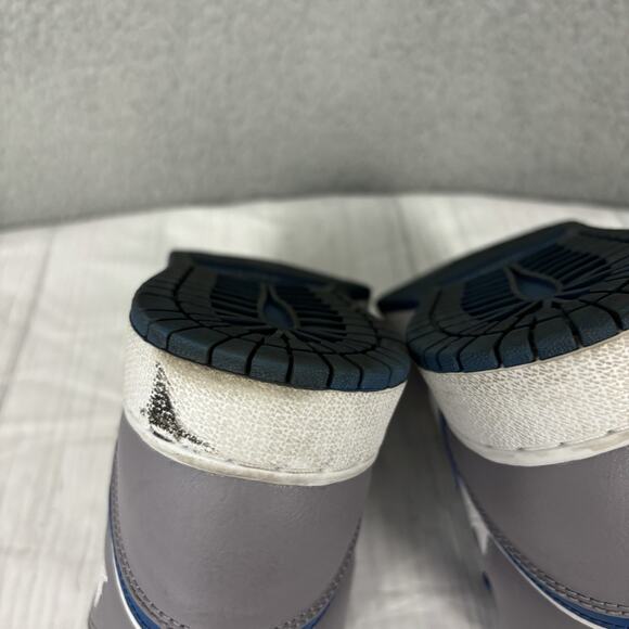 Nike Air Jordan 1 Mid True Blue Grey White Shoes DQ8423-014 size 6.5Y, Women's 8 - Picture 12 of 16